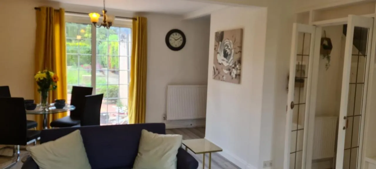 Semesterbostad Sipson House West Drayton 3 Bedroom 2 Bathroom Plush Parking Close To Lhr By Mdps Storbritannien